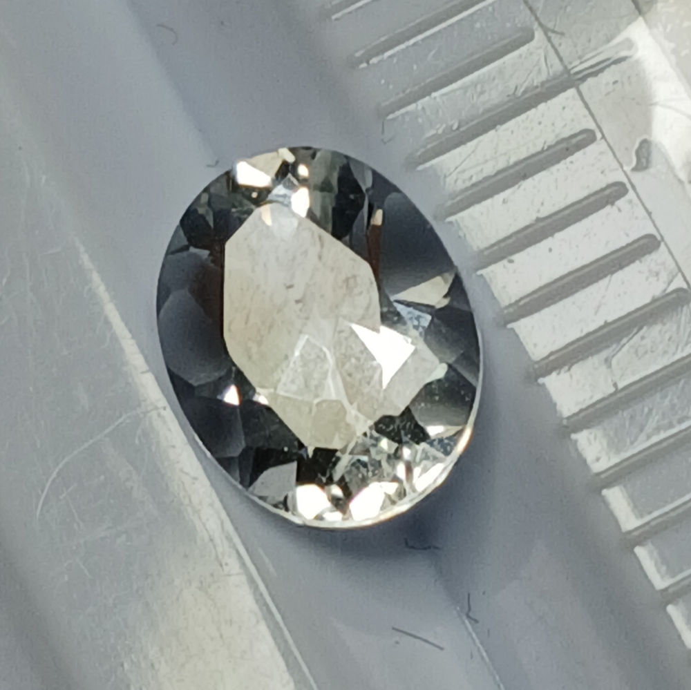 Oval Cut White Topaz Gemstone 9x7mm